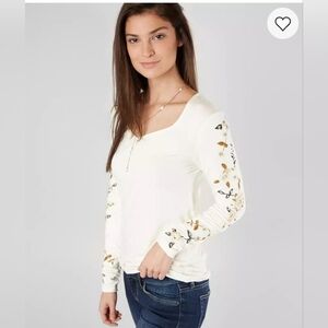 Bke Boutique Floral Embroidered Top Small